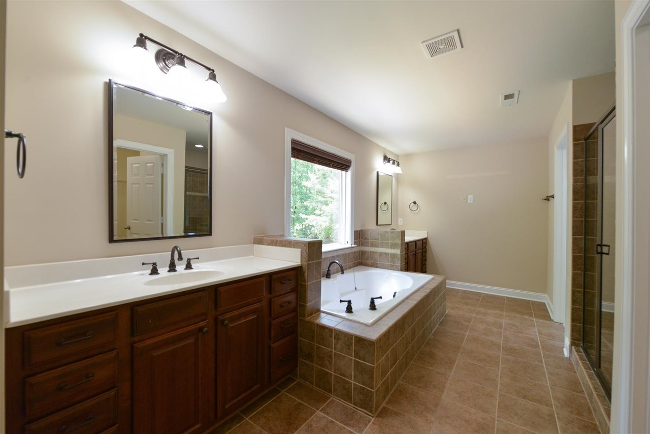 13015 Saxon Way Raleigh, NC 27613 - Photo 19 of 30 Photo 19