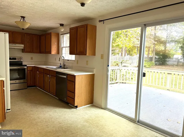 $3,200 | 4313 Lamarre Drive, Fairfax, VA 22030