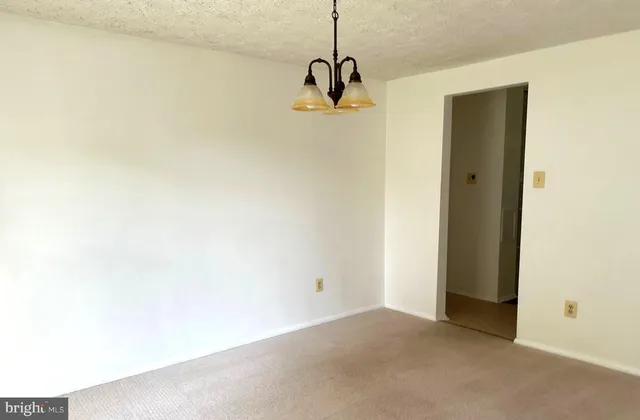 $3,200 | 4313 Lamarre Drive, Fairfax, VA 22030