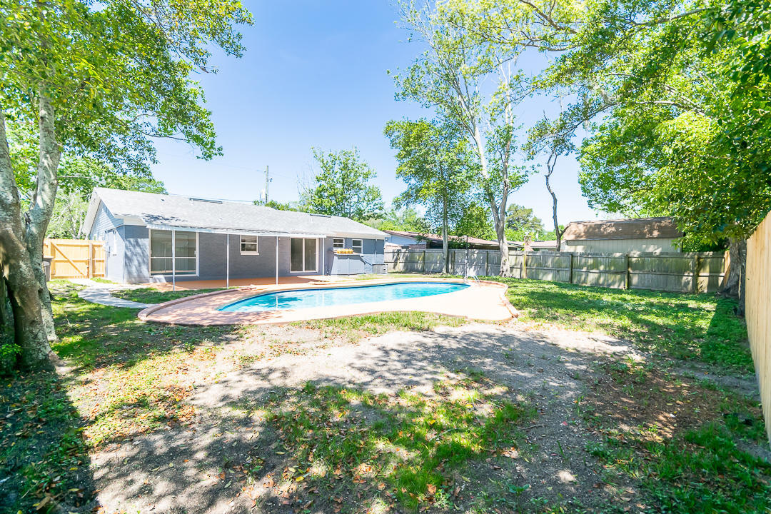 5953 Ridgeway Road East Jacksonville, FL 32244 - Photo 11 of 31 027