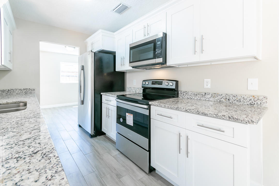 5953 Ridgeway Road East Jacksonville, FL 32244 - Photo 16 of 31 012