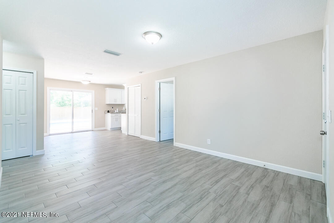 5953 Ridgeway Road East Jacksonville, FL 32244 - Photo 18 of 31 008