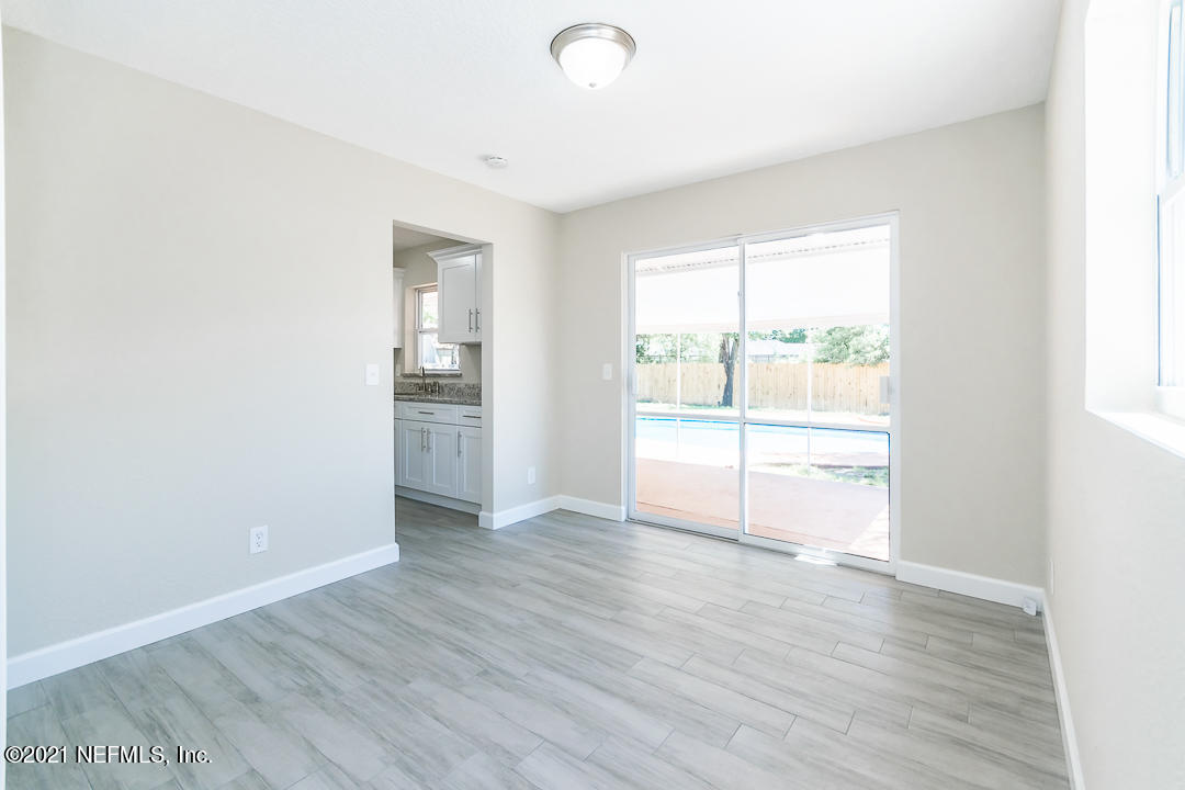5953 Ridgeway Road East Jacksonville, FL 32244 - Photo 21 of 31 017