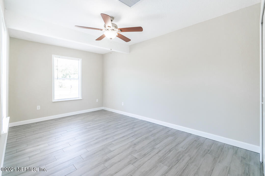 5953 Ridgeway Road East Jacksonville, FL 32244 - Photo 26 of 31 019