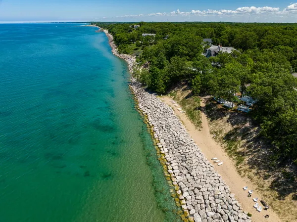 $875,000 | 18590 Forest Beach Drive, New Buffalo, MI 49117