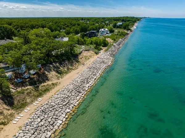 $875,000 | 18590 Forest Beach Drive, New Buffalo, MI 49117