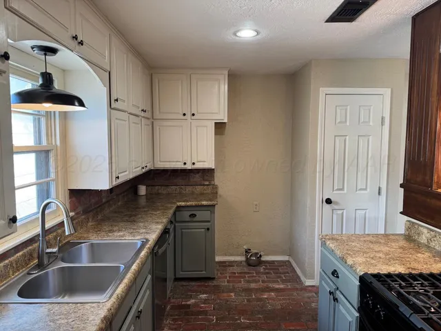 $1,800 | 3603 South Lamar Street, Amarillo, TX 79109