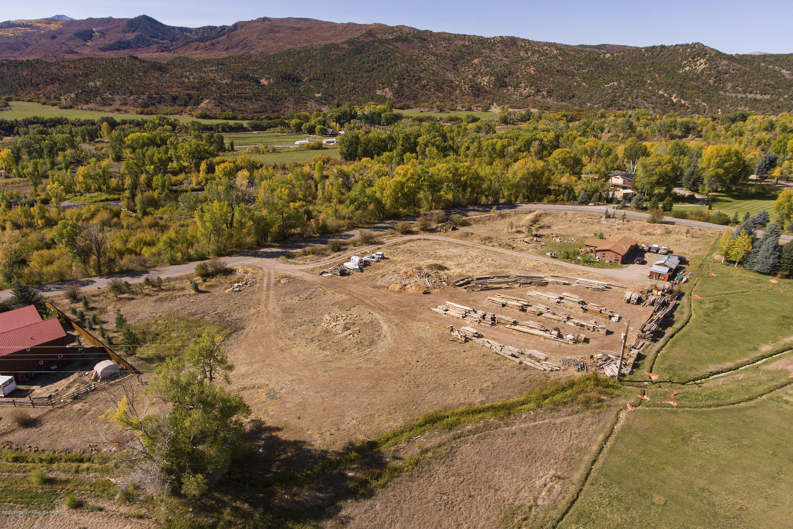 875 Valley Road Carbondale, CO 81623 - Photo 3 of 17 875ValleyRoad_DASH_201001013