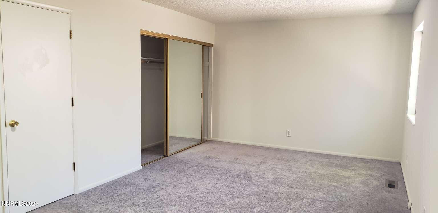 1850 Del Rosa Way Sparks, NV 89434 - Photo 4 of 6 Liu.4
