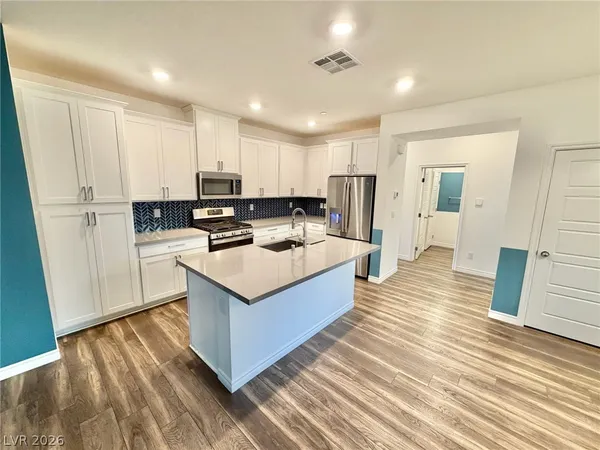 $2,250 | 20 Barbara Lane, Unit 38, Las Vegas, NV 89183