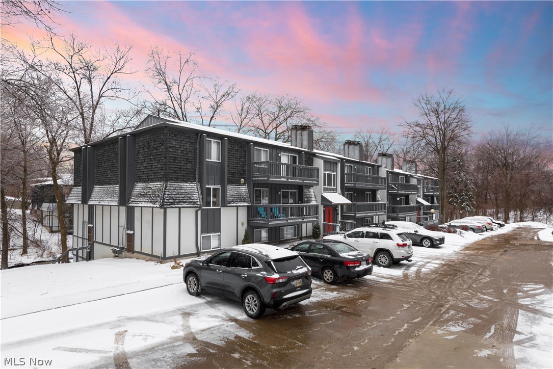 4750 Oak Point Road, Unit 201 Lorain, OH 44053 - Photo 1 of 34 Gallery Image 1