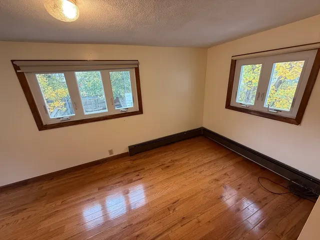 $2,350 | 87 Bartlett Street, Unit 2, Somerville, MA 02145