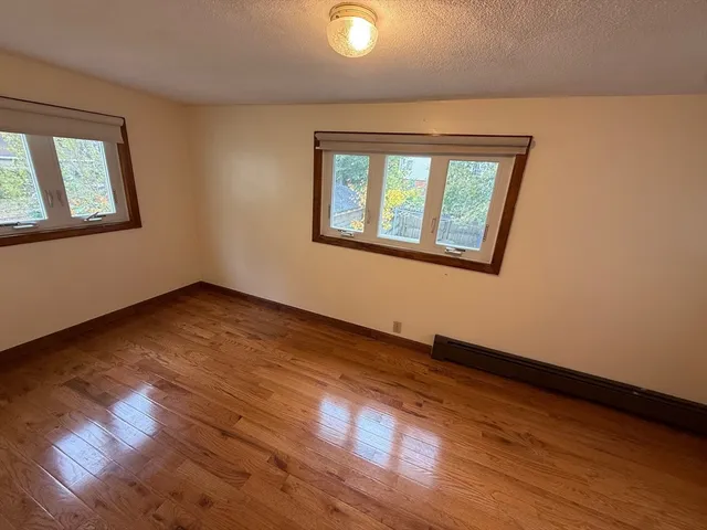 $2,350 | 87 Bartlett Street, Unit 2, Somerville, MA 02145