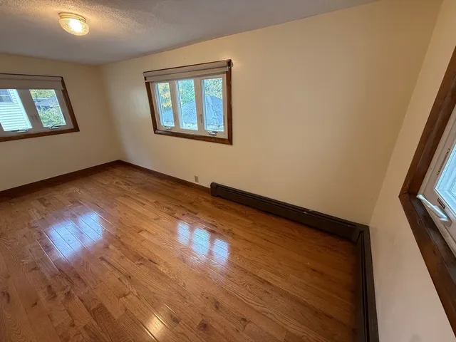 $2,350 | 87 Bartlett Street, Unit 2, Somerville, MA 02145