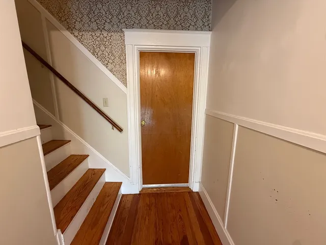 $2,350 | 87 Bartlett Street, Unit 2, Somerville, MA 02145