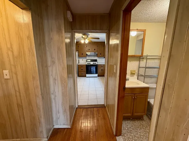 $2,350 | 87 Bartlett Street, Unit 2, Somerville, MA 02145