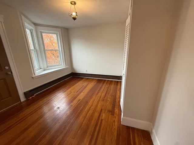 $2,350 | 87 Bartlett Street, Unit 2, Somerville, MA 02145