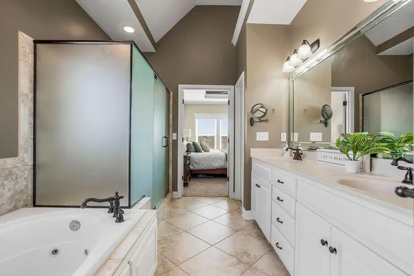 $590,000 | 1205 Richards Circle, Raymore, MO 64083