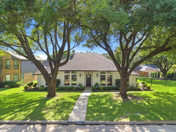 $549,900 | 807 Lake Meadows Circle, Rockwall, TX 75087