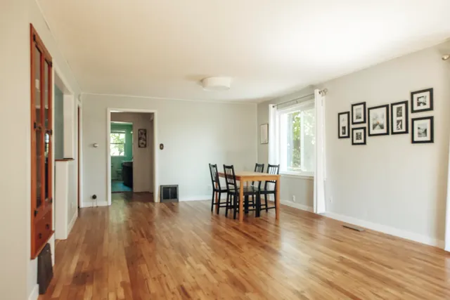 $289,000 | 317 Maiden Lane, St. Joseph, MI 49085