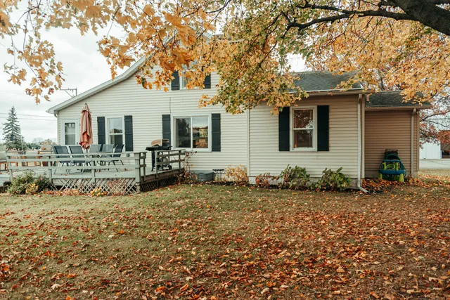 $289,000 | 317 Maiden Lane, St. Joseph, MI 49085