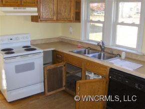 85 Old Case Road Fletcher, NC 28732 - Photo 2 of 11 Gallery Image 2