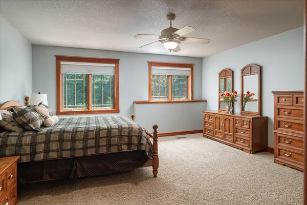 $1,825,000 | 3031 Wild Rose Lane, Onalaska, WI 54650