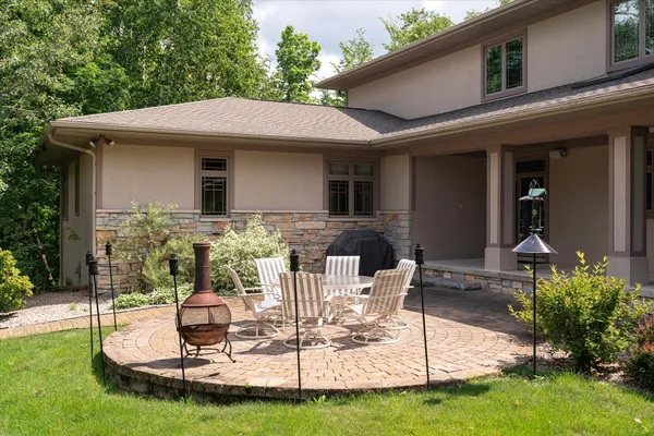 $1,825,000 | 3031 Wild Rose Lane, Onalaska, WI 54650