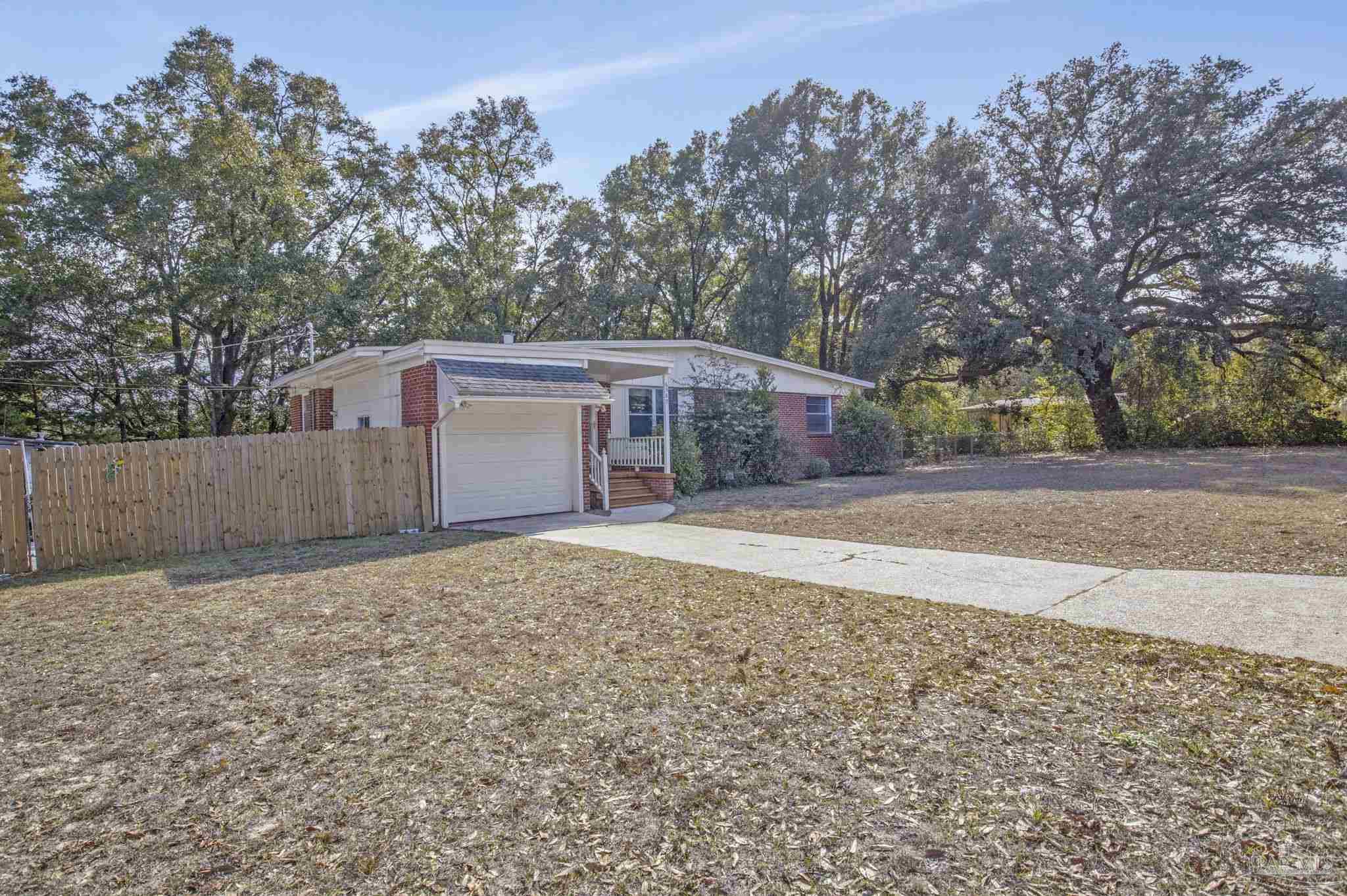 6589 Cedar Street Milton, FL 32570 - Photo 35 of 42