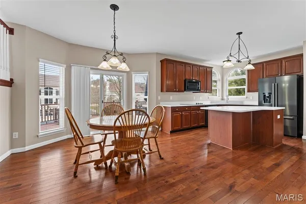 $680,000 | 6 Pleasant Valley Drive, Ballwin, MO 63021