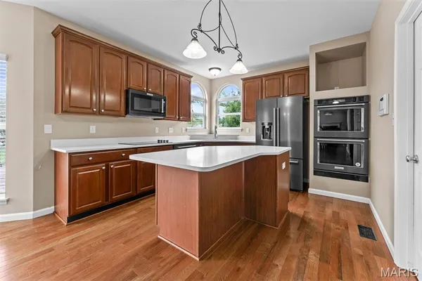 $680,000 | 6 Pleasant Valley Drive, Ballwin, MO 63021