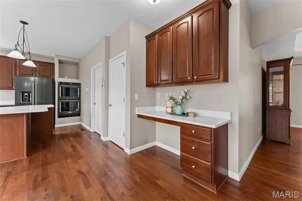 $680,000 | 6 Pleasant Valley Drive, Ballwin, MO 63021