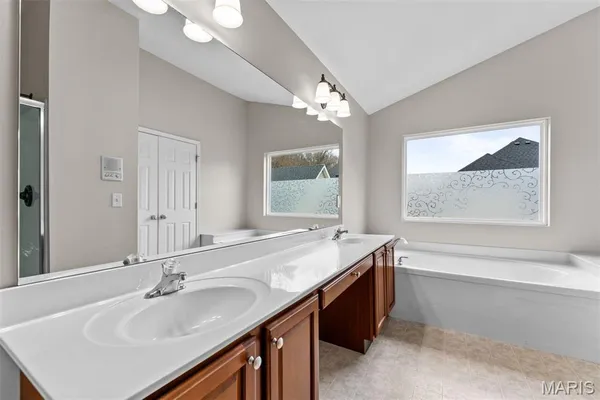 $680,000 | 6 Pleasant Valley Drive, Ballwin, MO 63021