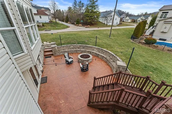 $680,000 | 6 Pleasant Valley Drive, Ballwin, MO 63021