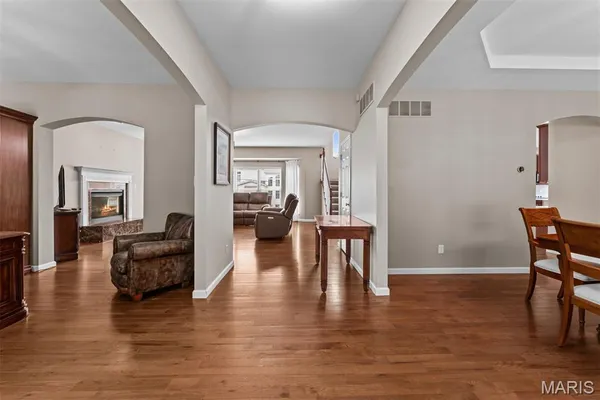 $680,000 | 6 Pleasant Valley Drive, Ballwin, MO 63021