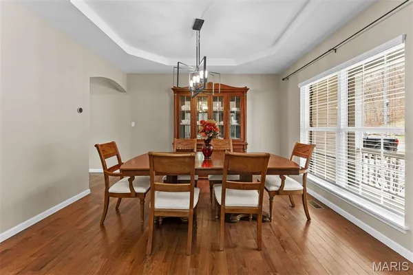 $680,000 | 6 Pleasant Valley Drive, Ballwin, MO 63021