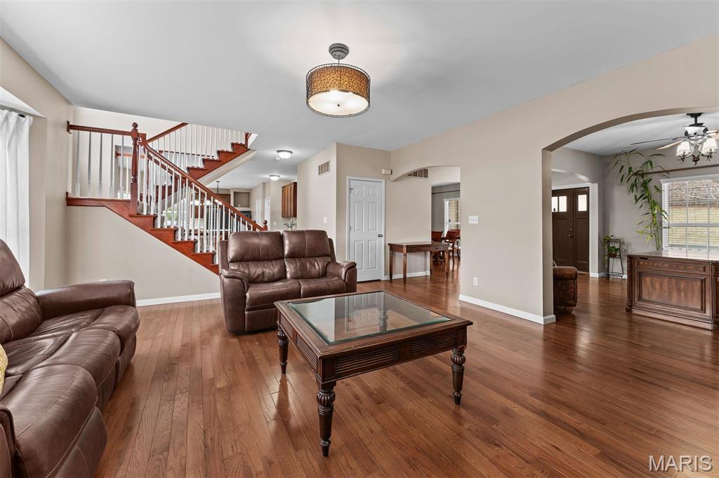 6 Pleasant Valley Drive Ballwin, MO 63021 - Photo 9 of 45