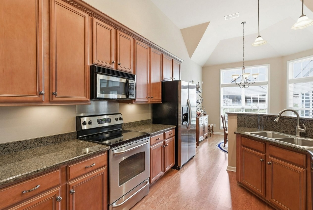 1097 Nealcrest Circle Spring Hill, TN 37174 - Photo 4 of 16