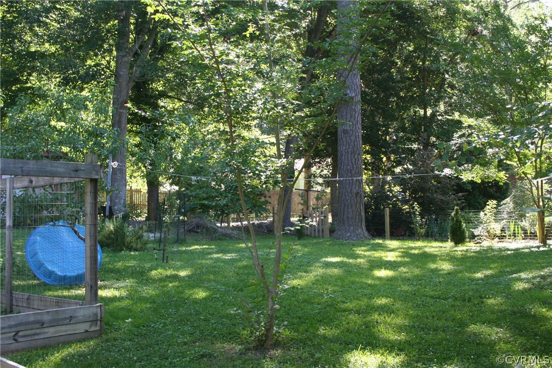 112 Deer Spring Road Williamsburg, VA 23188 - Photo 11 of 22 Gallery Image 11