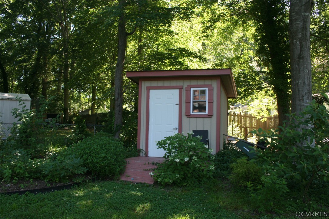 112 Deer Spring Road Williamsburg, VA 23188 - Photo 13 of 22 Gallery Image 13
