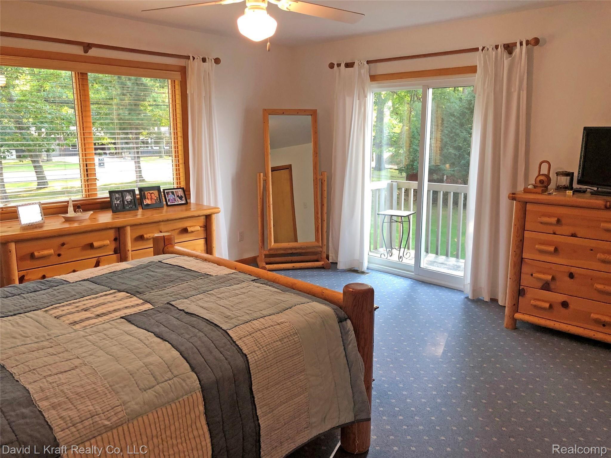 8224 Crescent Beach Road Pigeon, MI 48755 - Photo 14 of 55 8224CrescentBeachBed1.jpg