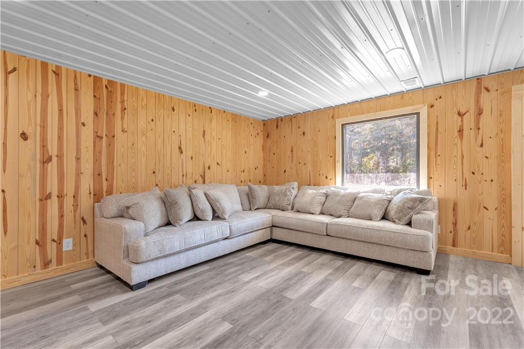 7984 Taxahaw Road Kershaw, SC 29067 - Photo 12 of 21 Gallery Image 12
