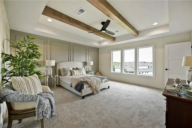 $829,950 | 205 Northwest Lovins, Lee's Summit, MO 64081