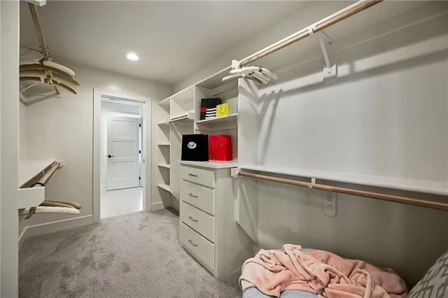 $829,950 | 205 Northwest Lovins, Lee's Summit, MO 64081