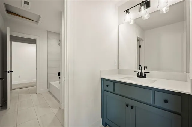 $829,950 | 205 Northwest Lovins, Lee's Summit, MO 64081