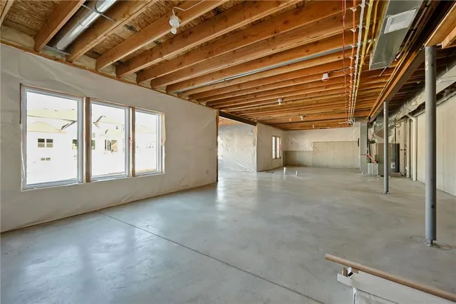 $829,950 | 205 Northwest Lovins, Lee's Summit, MO 64081