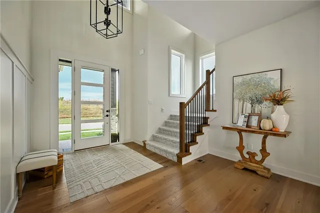 $829,950 | 205 Northwest Lovins, Lee's Summit, MO 64081