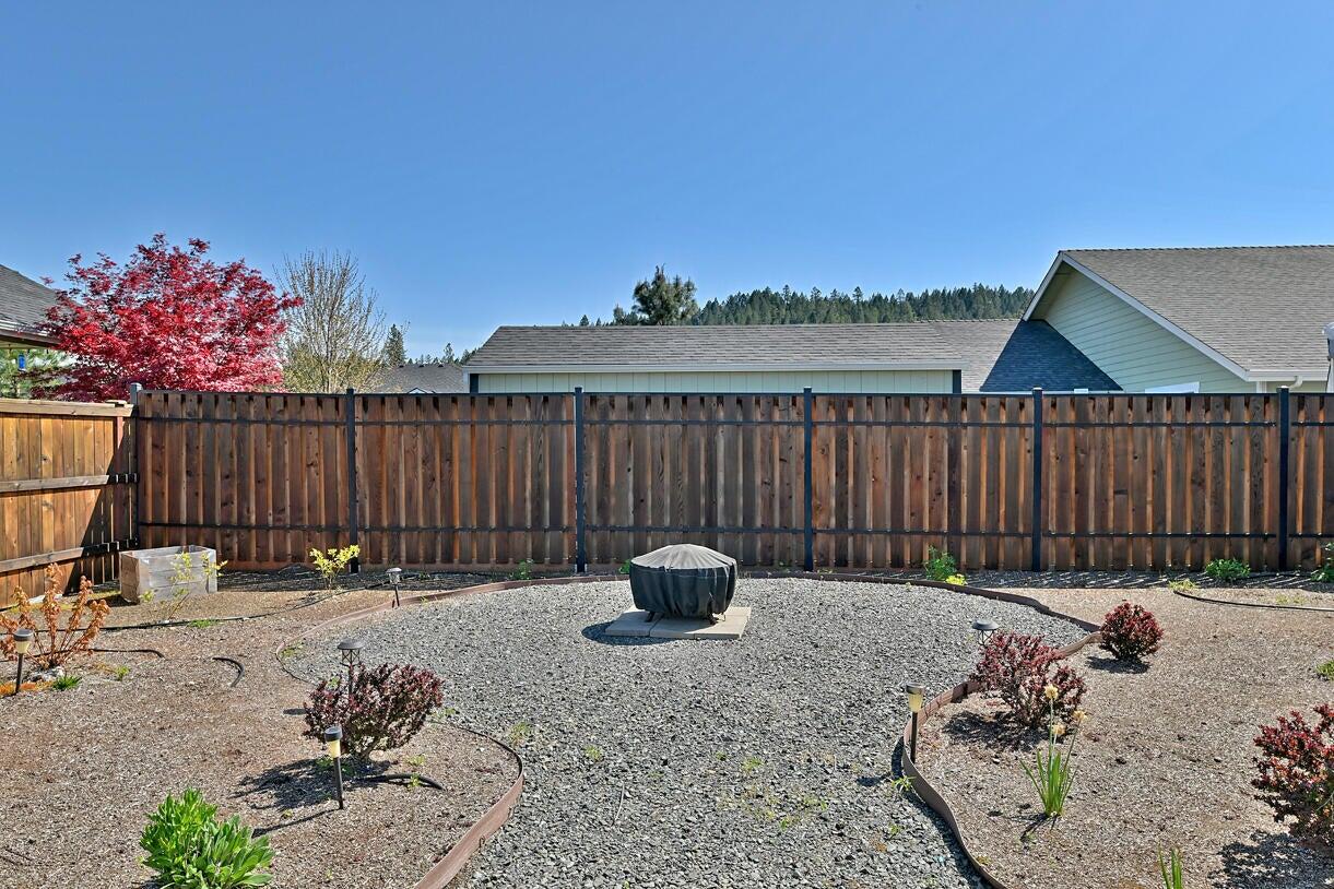 243 Retirement Lane Cave Junction, OR 97523 - Photo 43 of 62 20250423182148019004000000-o