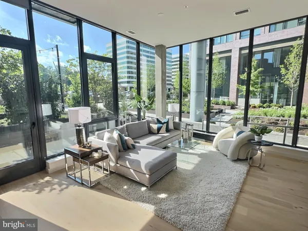 $5,749 | 3130 Potomac Avenue, Unit TH1, Arlington, VA 22202