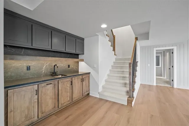 $716,900 | 2234 Southwest Heartland Court, Lee's Summit, MO 64082